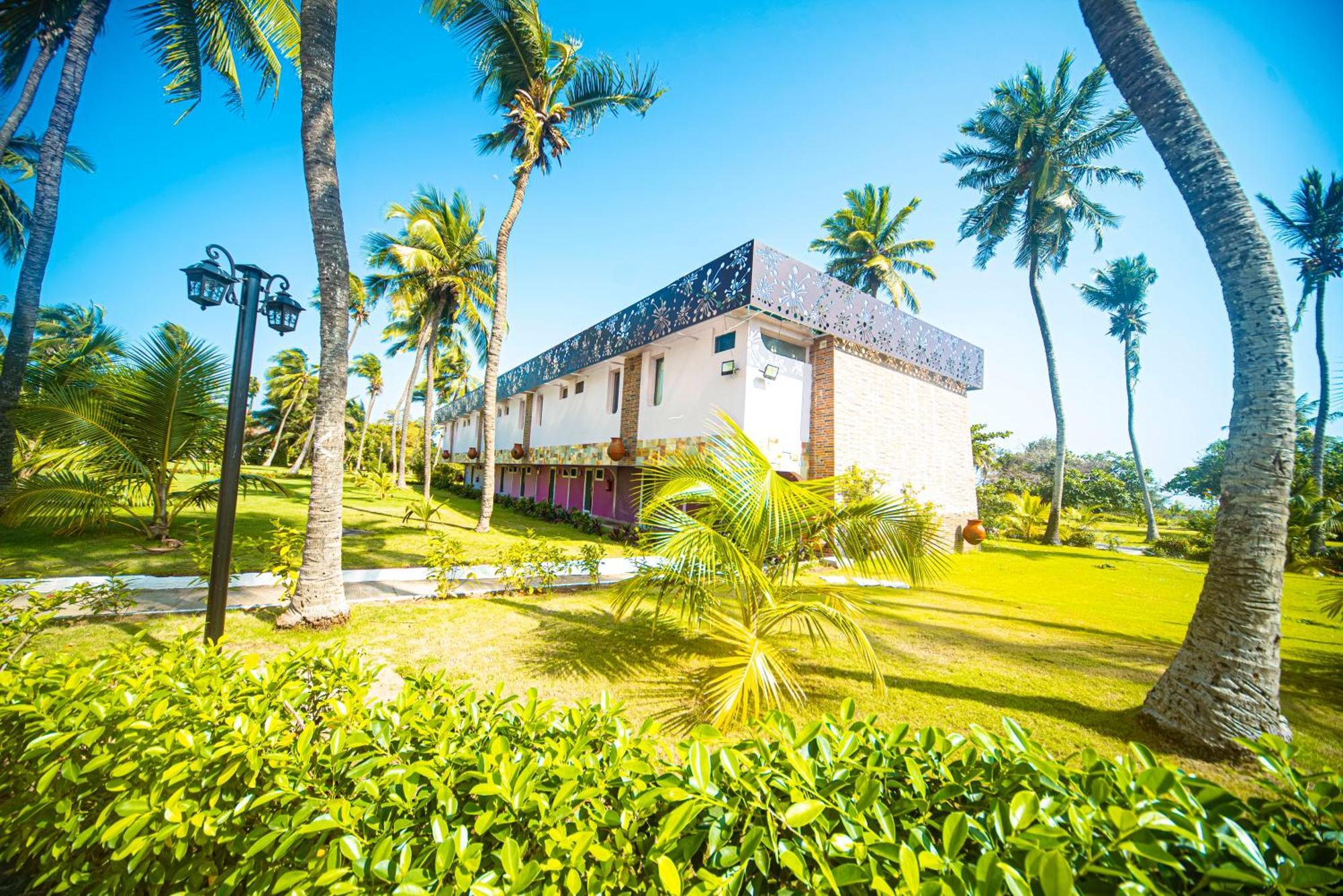 Hotel Sarakawa Lome Exterior photo